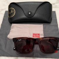 Occhiali sole Ray Ban.