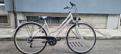 Bicicletta city bike da donna