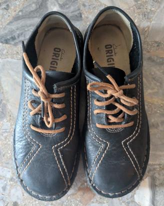 Scarpe Clarks nuove in pelle ..design unico 