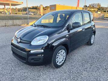 FIAT Pandina 2026 Km 0 1.0 Hybrid 70cv.