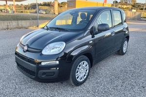 FIAT Pandina 2026 Km 0 1.0 Hybrid 70cv.
