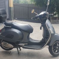 Vespa gts 300
