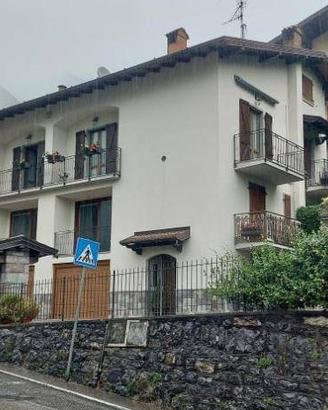 Immobile in asta di 100 m² con 2 locali e box auto