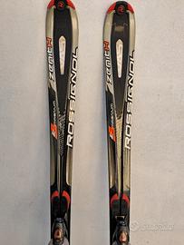 Sci Rossignol con attacchi
