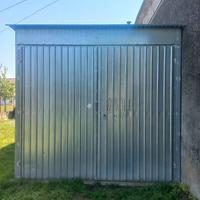 Garage in lamiera zincata