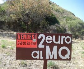 Terreno collinare fronte mare