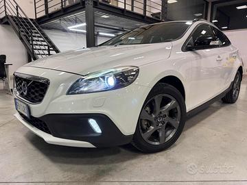 VOLVO V40 Cross Country D2 Kinetic