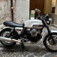 Moto Guzzi V7 Classic