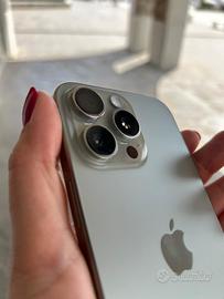 NUOVO - iPhone 16 Pro Max