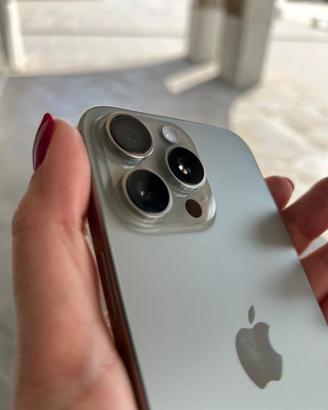 NUOVO - iPhone 16 Pro Max