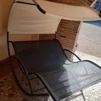 Divano dondolo da giardino
