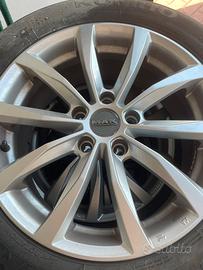 4 cerchi MAK 17" - gomme invernali Nexen - Captur
