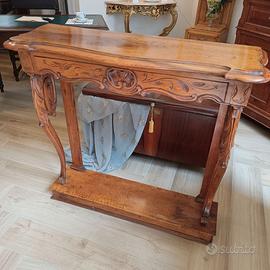 Consolle in noce primi '900
