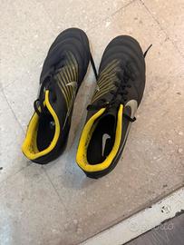 Scarpe da calcio nr 45 Nike Tiempo FG nere gialle
