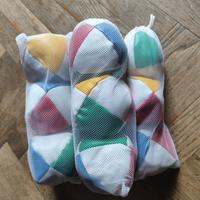 Palline giocoleria. 9 palline. 3 tris con sacca