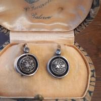 Orecchini antichi in oro e argento