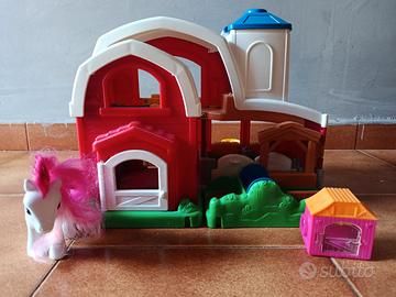 Fattoria fisher-place Little people