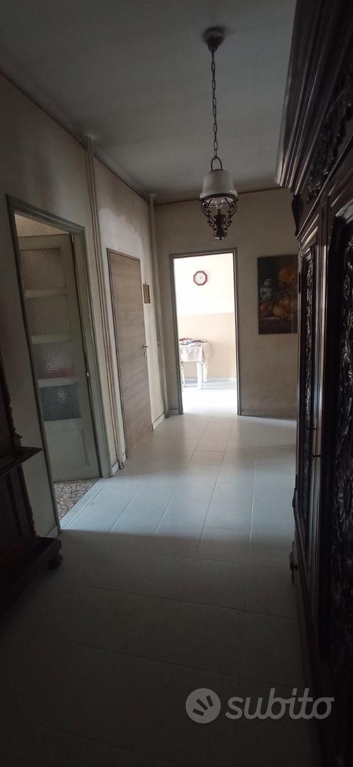 Stanza singola in Centro, foto 2 di 5