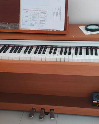 pianoforte Yamaha YDP 131