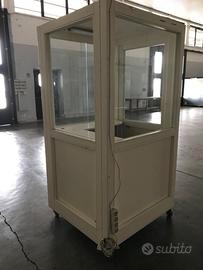 Ufficio mobile su ruota