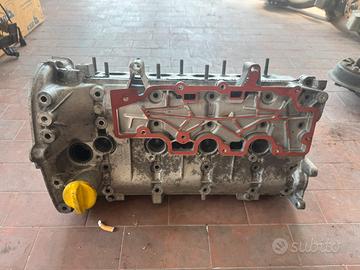 Testa motore clio rs F4R 830