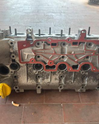 Testa motore clio rs F4R 830