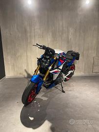 Bmw F 900 R - ANNO 2025 - KM 6541