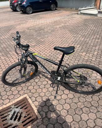 mountain bike ragazzo Rockrider ST 500