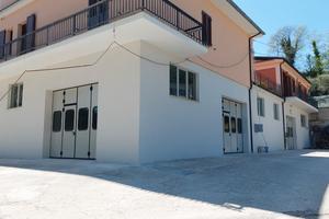Locale artigiano-magazzino