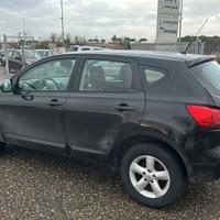 Nissan Qashqai 2.0 dCi DPF 4WD Tekna