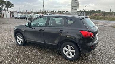 Nissan Qashqai 2.0 dCi DPF 4WD Tekna