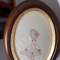      2 Cornice con ricamo su Seta 