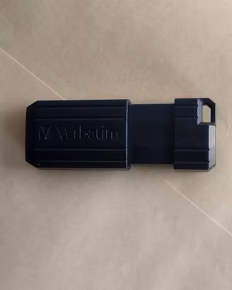 chiavetta 16 GB verbatim
