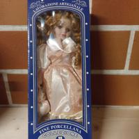 bambola in porcellana 