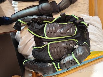 Armatura busto downhill