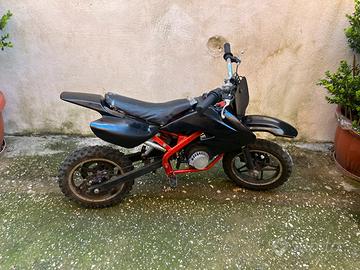 Mini cross