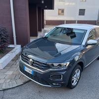 Volkswagen T-Roc 1.0 TSI 115 CV Style a € 212 mese