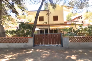 CALOPEZZATI MARE | Villini indipendenti con corte