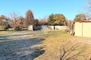 TER. RESIDENZIALE A UDINE