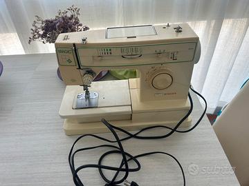 Macchina per cucire Singer vintage