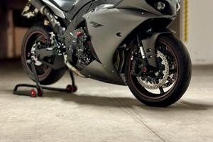 Yamaha R1 “Bigbang”- Da vetrina