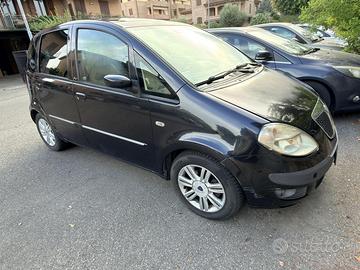 Lancia Musa 1.3 mtj