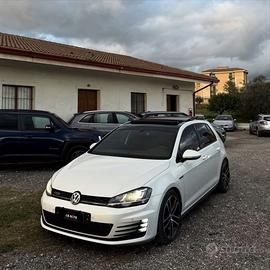 VOLKSWAGEN GOLF 7 GTD SPORT&SOUND