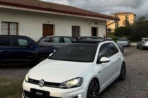 VOLKSWAGEN GOLF 7 GTD SPORT&SOUND