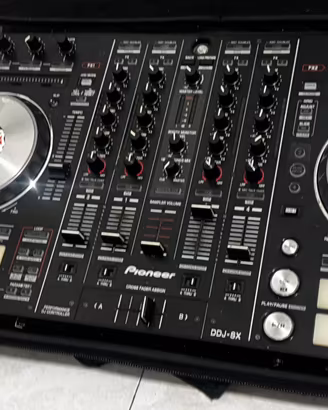 Pioneer DDJ-SX - Console DJ 4