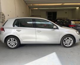 VOLKSWAGEN Golf 1.6 TDI DPF 5p.