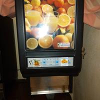 Distributore Professionale di Succhi di Frutta 