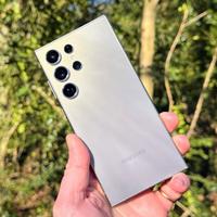 Samsung Galaxy S25 Ultra con 256 GB di memoria 