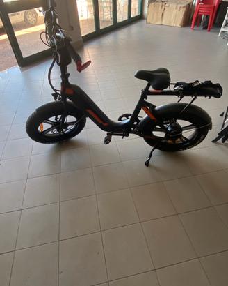 e-bike pieghevole World Dimension ROX