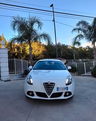 Alfa Romeo Giulietta 1.6 JTDm-2 105 CV Distinctive